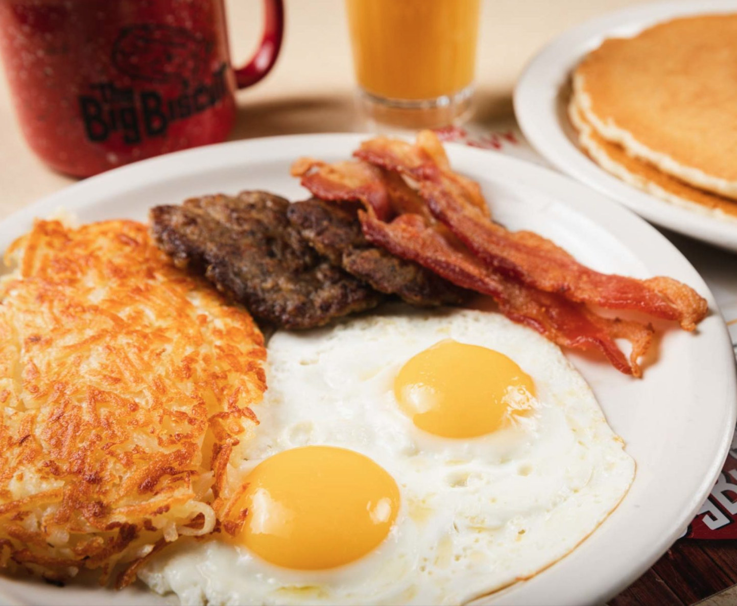 Eggs, Bacon, Sausage, Hashbrowns